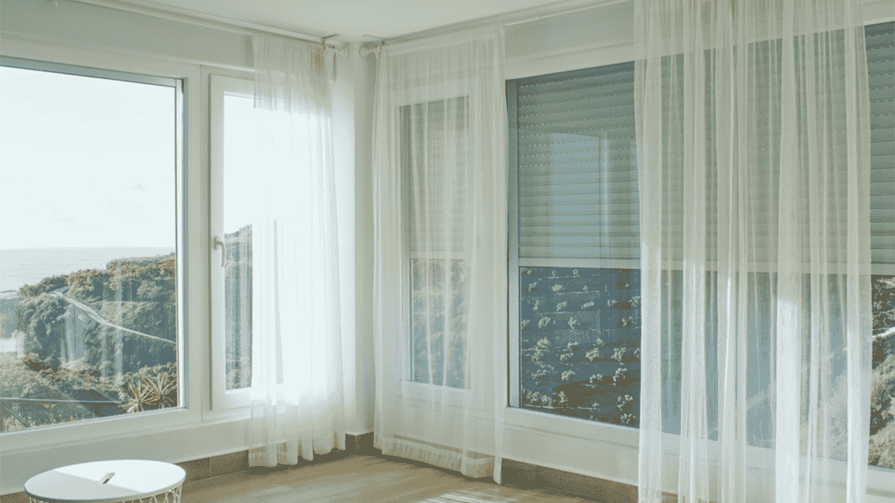 Top 10 Reasons Why Blinds Are Better Than Curtains